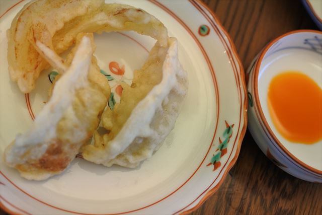 [画像がありません]餃子の天ぷら、かどやのラー油添え他（4月23日）