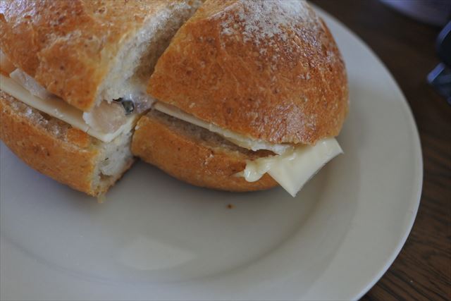 [画像がありません]夫が作ってくれた朝食。サンドイッチ（2月5日）