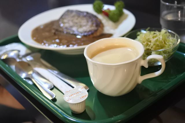 [画像がありません][旅行]横浜桜木町 喫茶店花壇でお昼ご飯（4月20日）