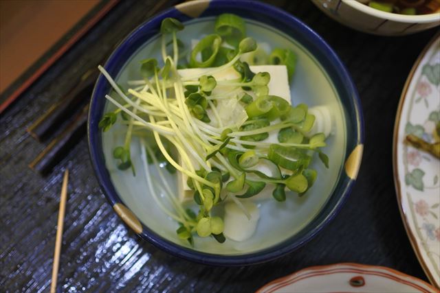 [画像がありません]お蕎麦とかもやし炒め、天ぷら（4月21日）