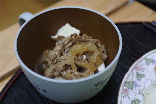 [画像がありません]ミニかつ、牛丼の具を使った煮豆腐（6月10日）