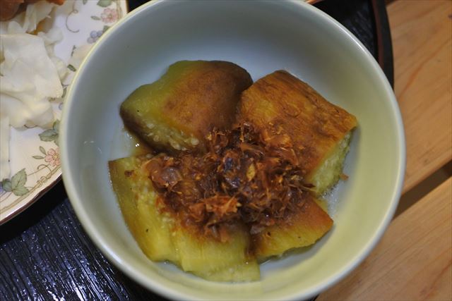 [画像がありません]煮た大根と里芋をフライパンで焼いて（10月16日）