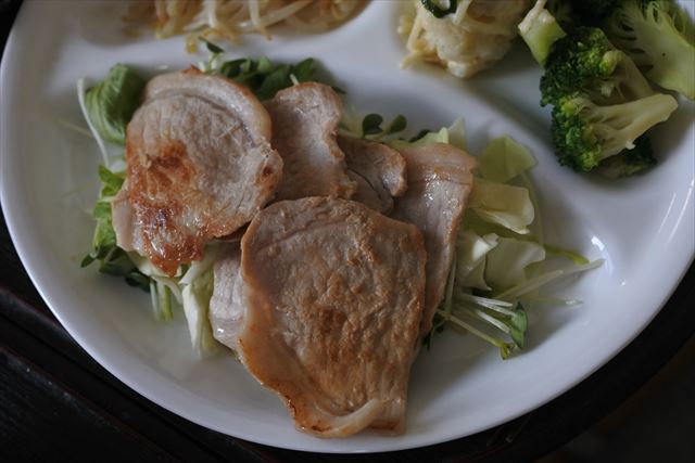 [画像がありません]鶏のから揚げと白菜煮（1月29日）