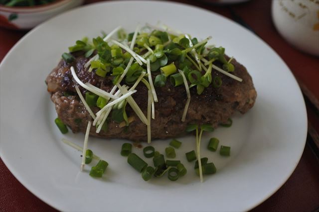 [画像がありません]夫がハンバーグを作ってくれました（3月4日）