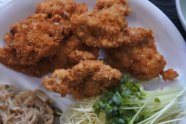 [画像がありません]チキンカツとポテトサラダの夕食（3月21日）