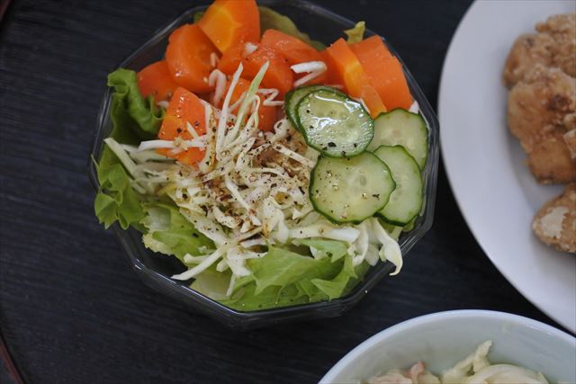 [画像がありません]鶏のから揚げとサラダを作った（4月2日）