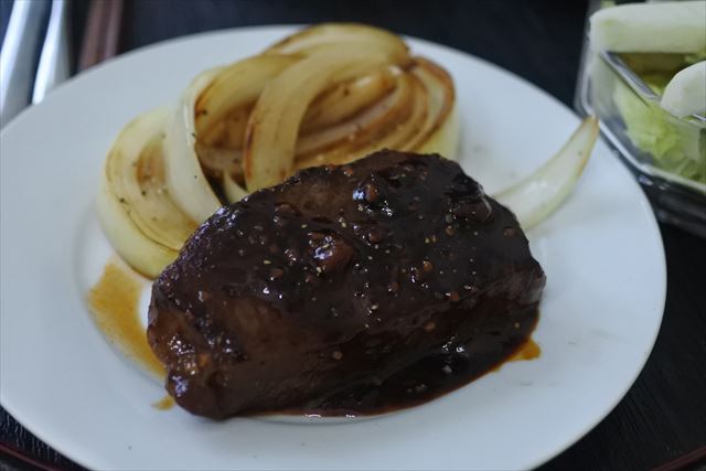 [画像がありません]夫がステーキ焼いてくれた（4月7日）