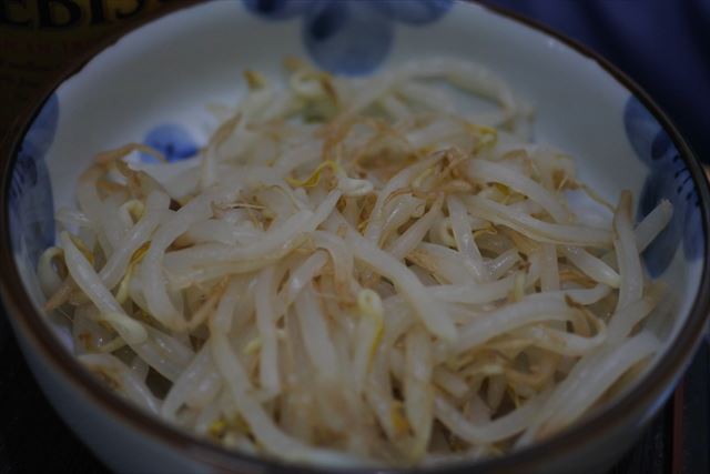 [画像がありません]夫がハンバーグを焼き私が大根おろし（4月8日）