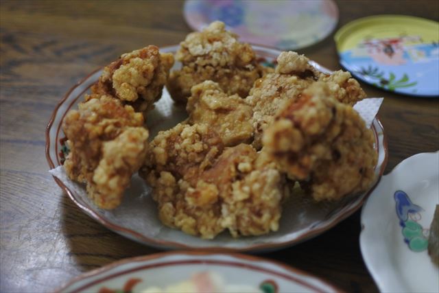 [画像がありません]鶏のから揚げ、ポテトサラダの夕食（5月31日）