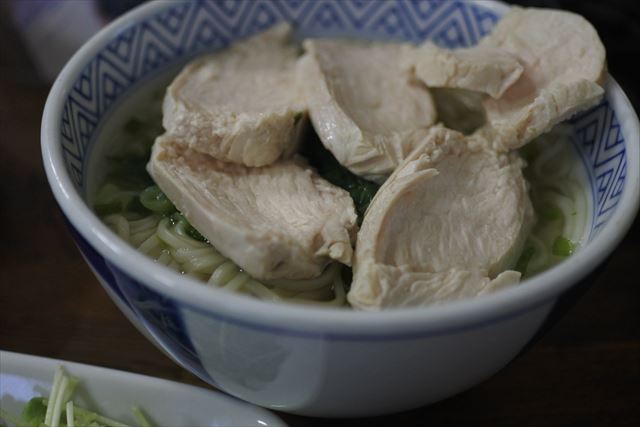 [画像がありません]鶏肉からと皮揚げ（6月12日）