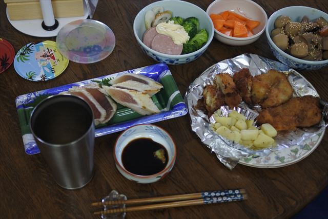 [画像がありません]スーパーでかつおのたたきを買ってきた（6月22日）