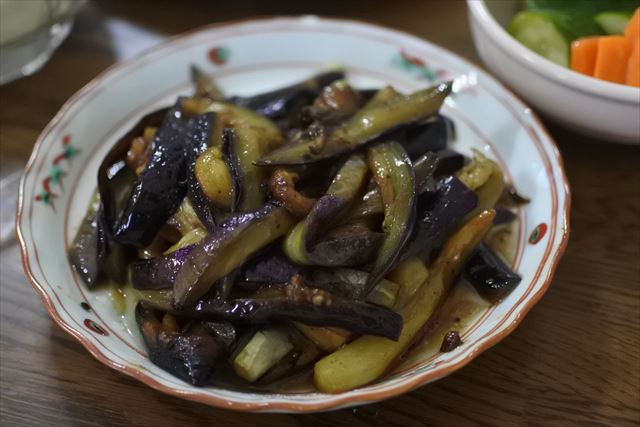 [画像がありません]鶏のから揚げと茄子焼きは夫の好物（6月27日）